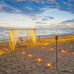 /img/2348-phuket-honeymoon-packing.webp