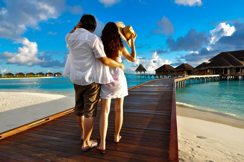 2369 chennai couple beach