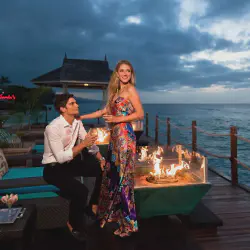 /img/2370-romantic-getaway.webp