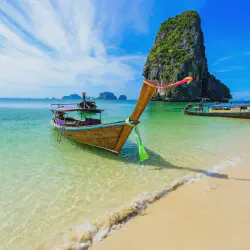 /img/2377-couple-honeymoon.webp