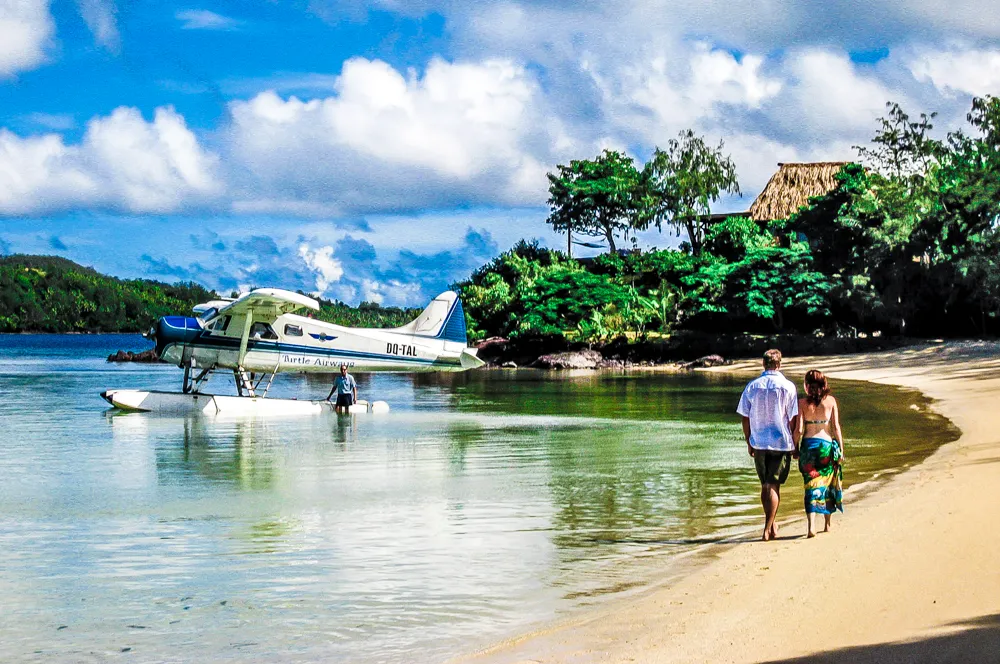 2381 fiji overwater bungalows