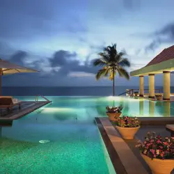 /img/2405-honeymoon-budget.webp