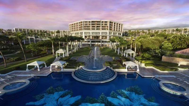 2418 resort pool hawaii