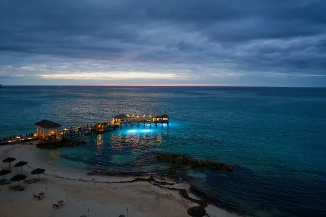 2458 atlantis resort honeymoon