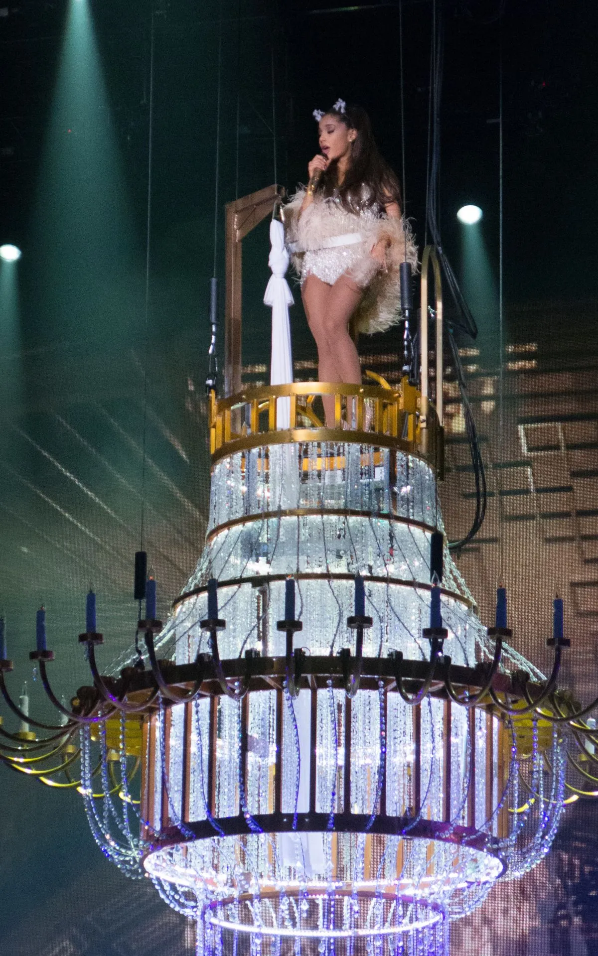 2510 ariana grande honeymoon tour album cover