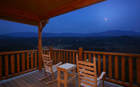 2570 cabin bedroom view
