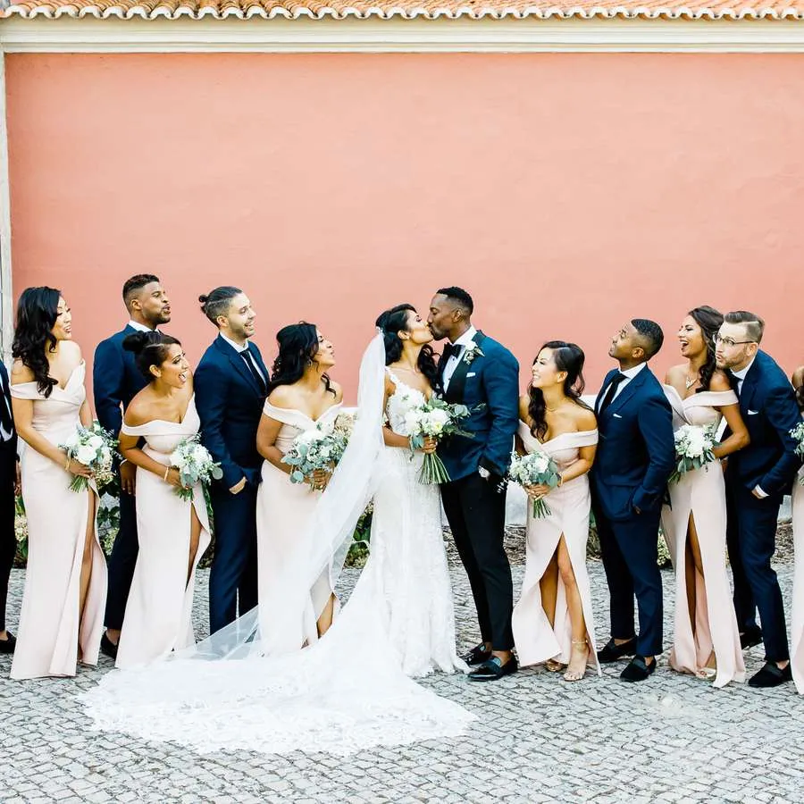 /img/2576-wedding-expenses-guide.webp