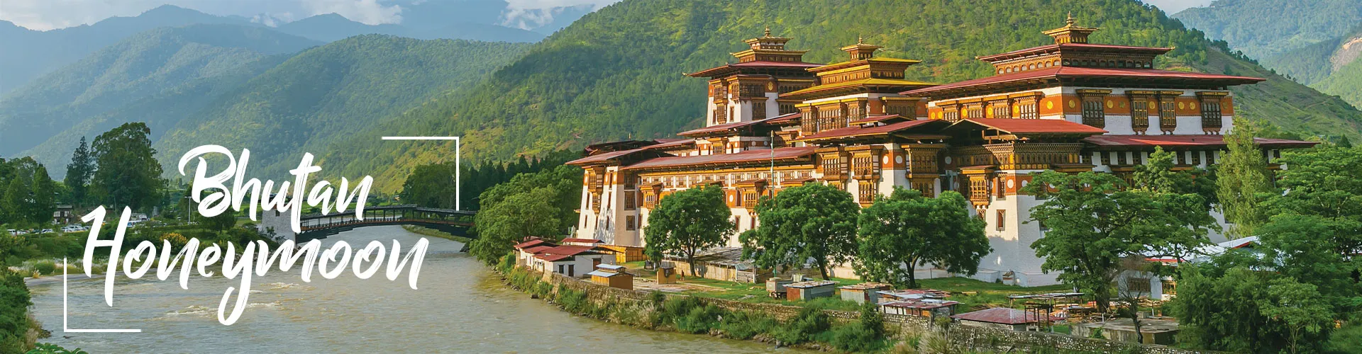 /img/2577-bhutan-honeymoon-couple-sunset.webp