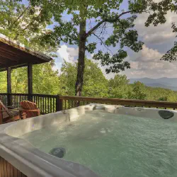 /img/2580-georgia-honeymoon-cabin-packing-essentials.webp