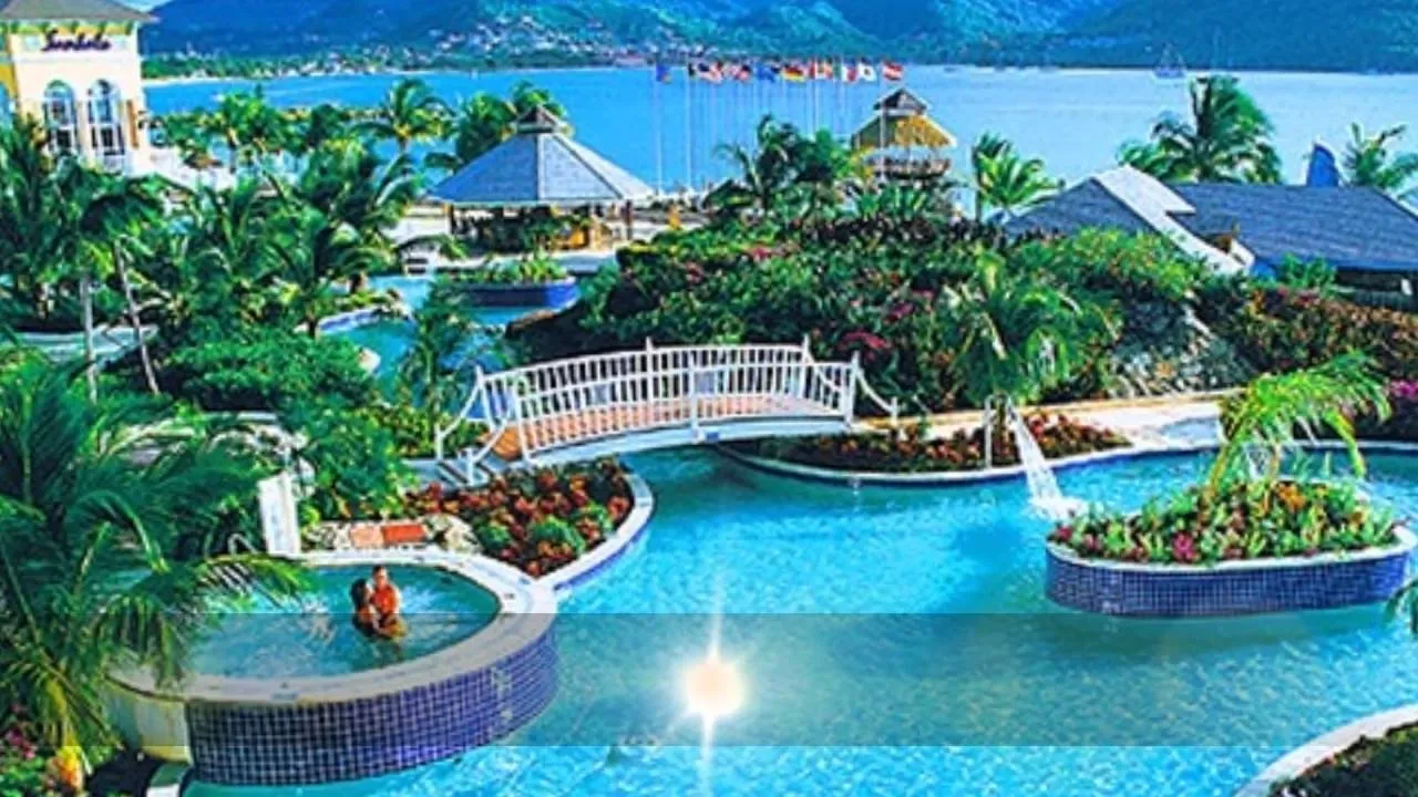 2610 honeymoon destination 4