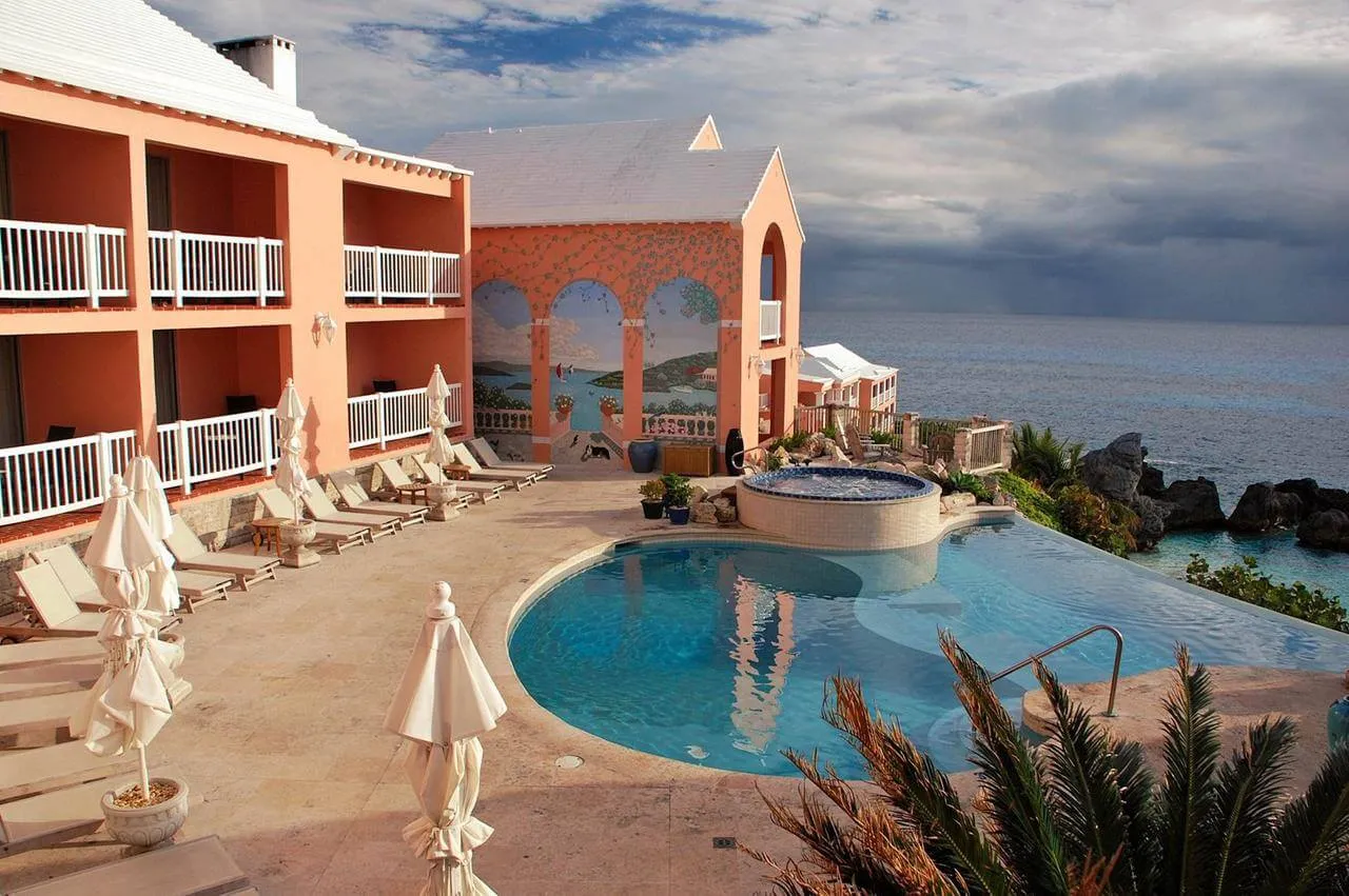 2636 reefs resort bermuda
