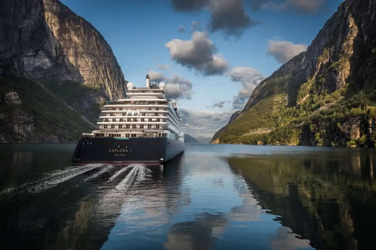 /img/2639-asia-cruise-destination.webp